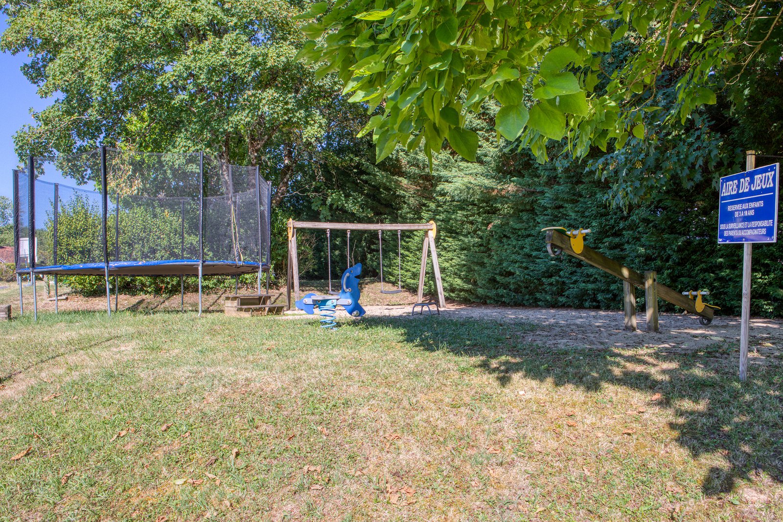 aire-de-jeux-la-bastide Aire de jeux la bastide