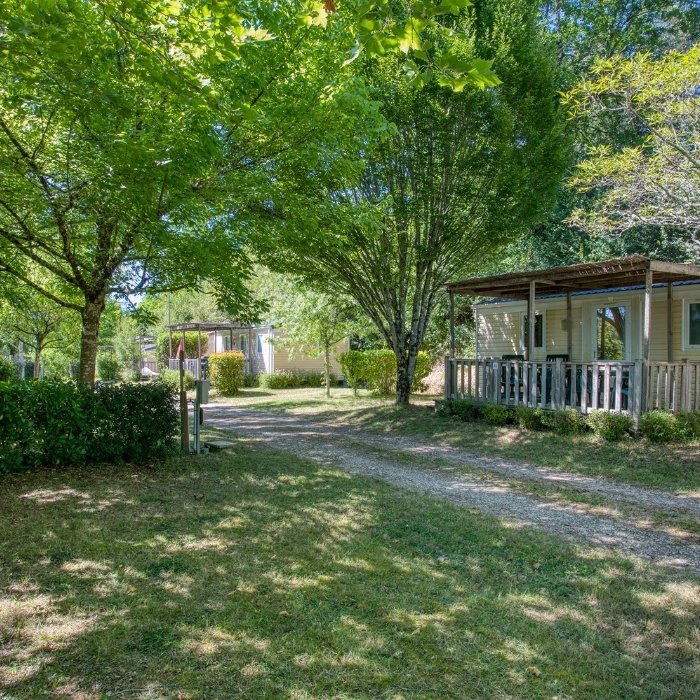 location-mobil-home-camping-la-bastide
