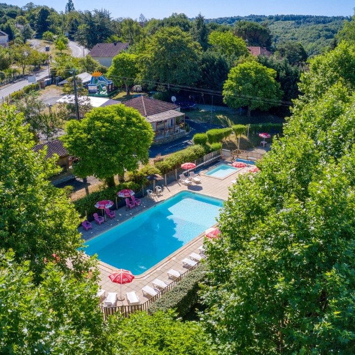 piscine-et-pataugeoire-camping-la-bastide