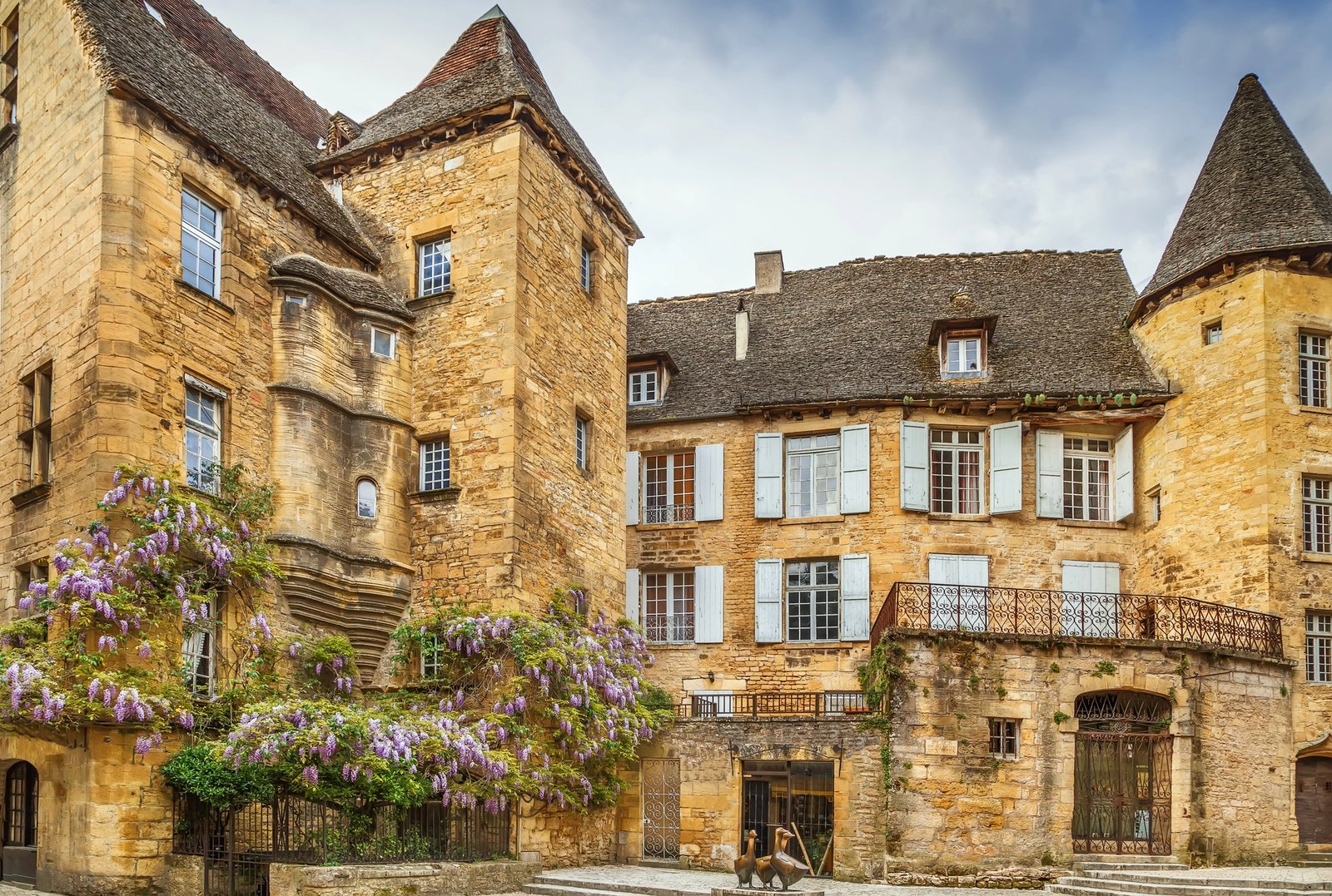 sarlat Monpazier proche du camping la bastide