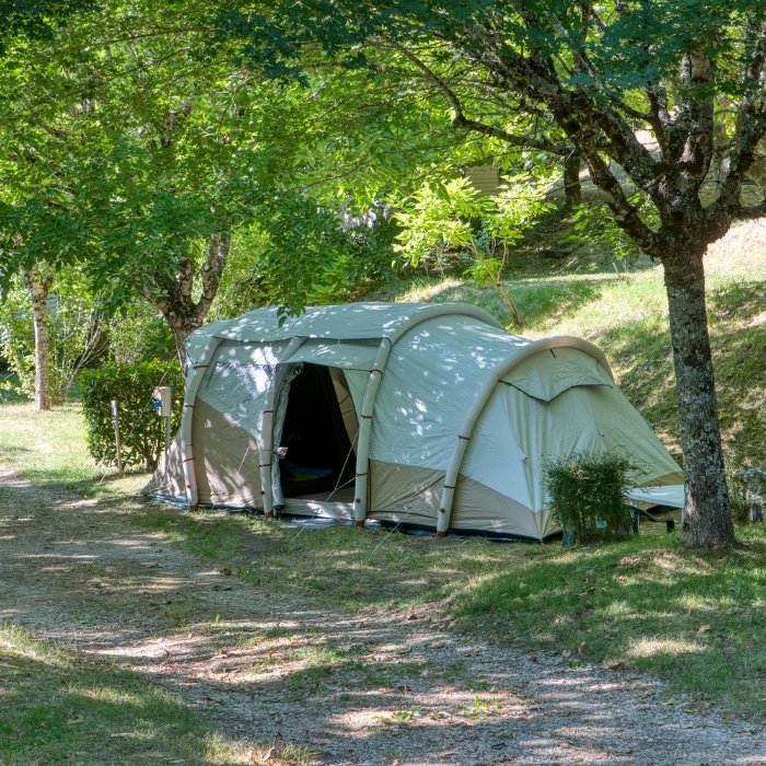 tente-pret-a-camper-camping-la-bastide